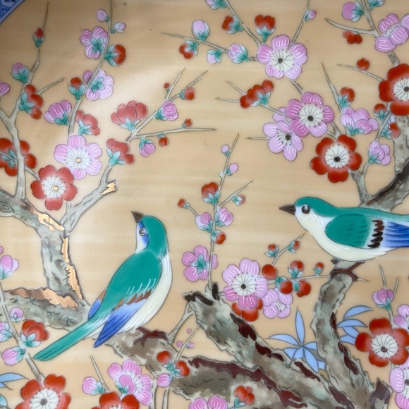 Set of FOUR Japanese decorative plates. - Picture 11 of 12